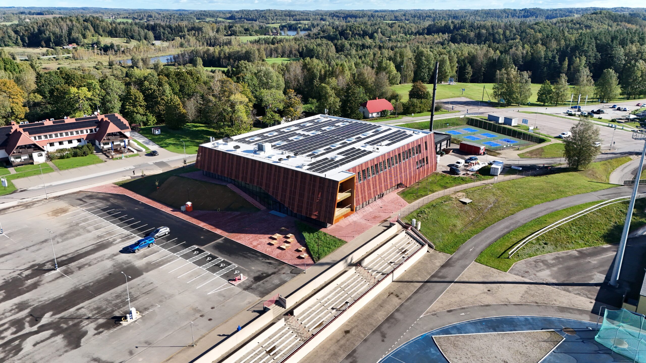 Tehvandi hall